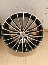 Laden Sie das Bild in den Galerie-Viewer, 1x Alufelge 19 Zoll 8.0" 5x112 518671808 Rim Wheel FEL3528960521hs
