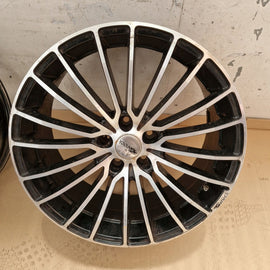 1x Alufelge 19 Zoll 8.0