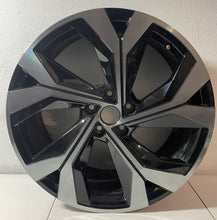 Load image into Gallery viewer, 1x Alufelge 20 Zoll 8.0" 5x114.3 40ET Glanz Schwarz 403008811R Renault Rim Wheel FEL5981124659ge