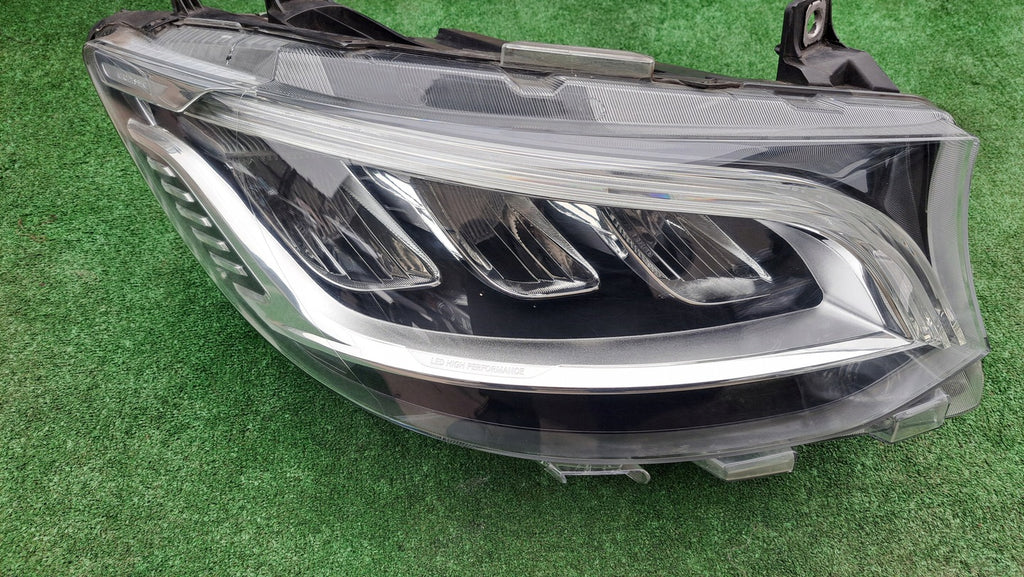 Frontscheinwerfer Mercedes-Benz Sprinter A9109067200 LED Rechts Headlight