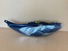 Laden Sie das Bild in den Galerie-Viewer, Frontscheinwerfer Ford Fiesta 8A61-13W029-AJ 8A6113W029 Rechts Headlight SCH8823033997mc