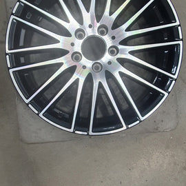1x Alufelge 18 Zoll 8.5