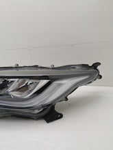 Laden Sie das Bild in den Galerie-Viewer, Frontscheinwerfer Toyota 4 Yaris EUK0-8 LED Links Scheinwerfer Headlight