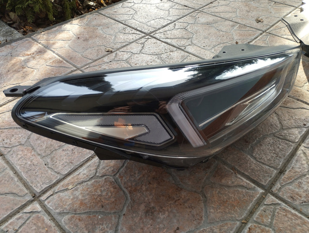 Frontscheinwerfer Hyundai Tucson 92101D7700 LED Ein Stück (Rechts oder Links)