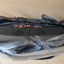 Laden Sie das Bild in den Galerie-Viewer, Frontscheinwerfer Toyota Camry 81110-33D71 Rechts Scheinwerfer Headlight SCH9016641453ac