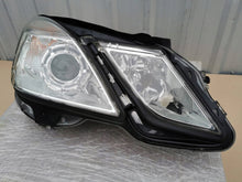 Load image into Gallery viewer, Frontscheinwerfer Mercedes-Benz W212 A2128200261 Rechts Scheinwerfer Headlight SCH1341601036hl