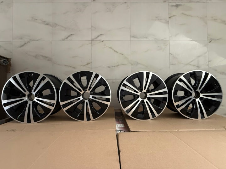 4x Alufelge 17 Zoll 7.5" 5x112 40ET Glanz Schwarz A2134015100 Audi I Rim Wheel FEL9730945742kk