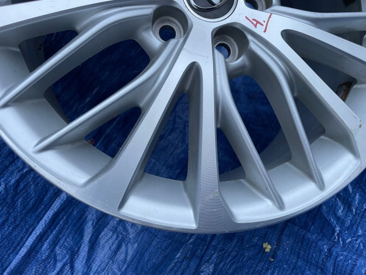 1x Alufelge 18 Zoll 8.0" 5x114.3 50ET 42611-06E50 Toyota Camry Rim Wheel FEL3761073955uv
