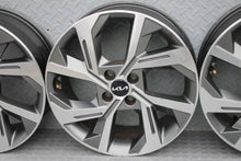 Load image into Gallery viewer, 1x Alufelge 17 Zoll 6.5" 4x100 49ET 52910-H8700 Kia Stonic Rim Wheel FEL2075962412bi