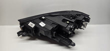 Load image into Gallery viewer, Frontscheinwerfer Skoda Superb 3P1941016 LED Rechts Scheinwerfer Headlight SCH8685149174ea