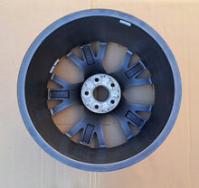 Load image into Gallery viewer, 1x Alufelge 19 Zoll 8.5" 5x112 40ET 8W0601025DH Audi Rim Wheel FEL3493781395ct