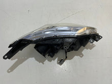 Laden Sie das Bild in den Galerie-Viewer, Frontscheinwerfer Mitsubishi L200 Xenon Ein Stück (Rechts oder Links) Headlight