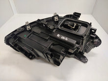 Laden Sie das Bild in den Galerie-Viewer, Frontscheinwerfer Mercedes-Benz W246 A2469063301 Full LED Rechts oder Links SCH7951732270to