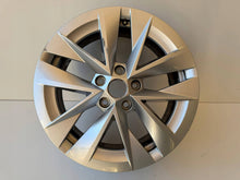 Load image into Gallery viewer, 1x Alufelge 17 Zoll 5E3601025E Skoda Octavia 5e3 Iv Rim Wheel FEL3402297725cx