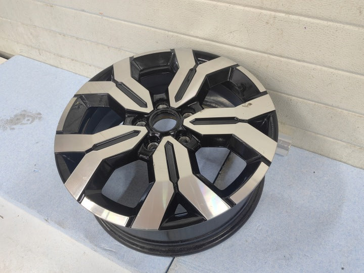 1x Alufelge 17 Zoll 6.5" 5x114.3 50ET Glanz 403005180R Dacia Rim Wheel FEL3861797408ag