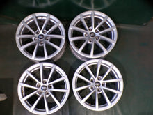 Laden Sie das Bild in den Galerie-Viewer, 4x Alufelge 17 Zoll 7.5" 5x112 36ET Glanz Silber 4K0601025M Audi Rim Wheel FEL4066189112rq