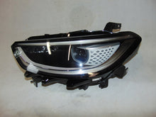 Laden Sie das Bild in den Galerie-Viewer, Frontscheinwerfer VW Id.3 10B941035C LED Links Scheinwerfer Headlight