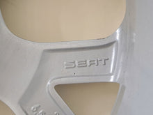 Load image into Gallery viewer, 1x Alufelge 17 Zoll 6.5&quot; 5x100 48ET Glanz Silber 6F9601025H Seat Arona Rim Wheel
