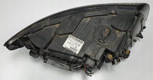 Load image into Gallery viewer, Frontscheinwerfer Volvo V50 30763033 Links Scheinwerfer Headlight SCH3933647360rg