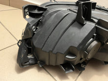 Laden Sie das Bild in den Galerie-Viewer, Frontscheinwerfer Iveco Daily IV 5801473750 Links Scheinwerfer Headlight SCH2402257834ft