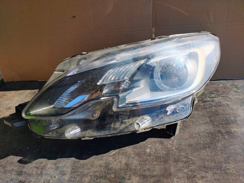 Frontscheinwerfer Peugeot 2008 I 90167010 9825313980 Links Headlight SCH8968893651he