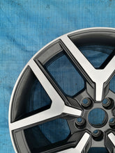 Laden Sie das Bild in den Galerie-Viewer, 1x Alufelge 18 Zoll 7.0" 5x100 47ET Glanz Graphit 6F9601025B Seat Ibiza I V FEL4031790605on