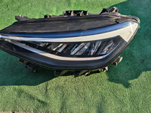 Laden Sie das Bild in den Galerie-Viewer, Frontscheinwerfer VW 11B941005A Full LED Links Scheinwerfer Headlight SCH8176762663vs