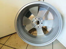 Load image into Gallery viewer, 1x Alufelge 19 Zoll 7.5" 5x112 39ET Silber 3C8601025F Mercedes-Benz Rim Wheel FEL9749366379zw
