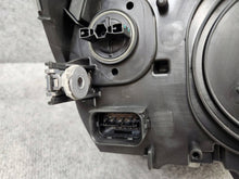 Laden Sie das Bild in den Galerie-Viewer, Frontscheinwerfer BMW 2 Active Tourer F45 F46 7422579-01 LED Links Headlight SCH6768503263tb
