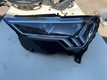 Laden Sie das Bild in den Galerie-Viewer, Frontscheinwerfer Audi Q3 83A941033 Full LED Links Scheinwerfer Headlight SCH8880540810lq