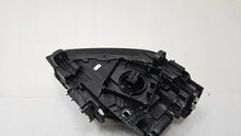 Laden Sie das Bild in den Galerie-Viewer, Frontscheinwerfer Audi Q2 81A94135F Xenon Links Scheinwerfer Headlight