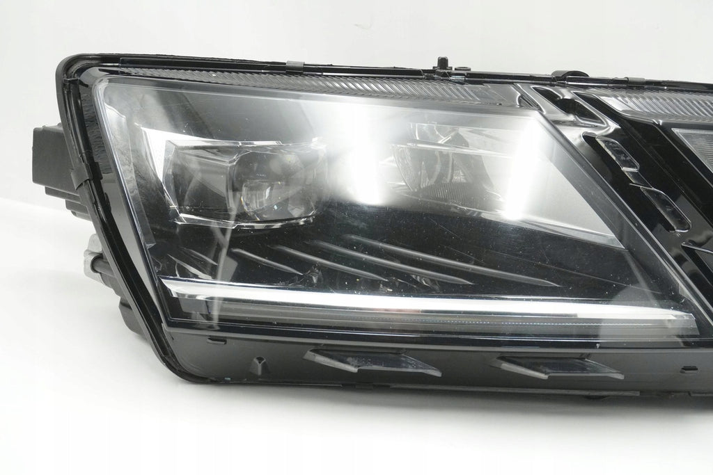 Frontscheinwerfer Skoda Octavia I 5E1941018E 7P5941591A Rechts Headlight SCH9678735313vc