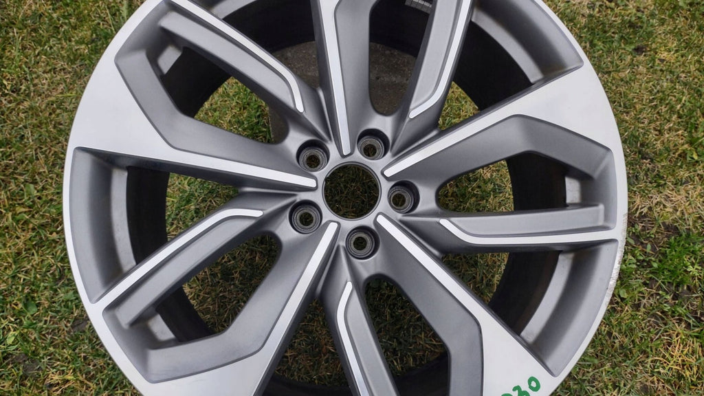 1x Alufelge 20 Zoll 9.0" 5x112 38ET 4KE601025E Audi E-Tron Rim Wheel FEL9179609564jn