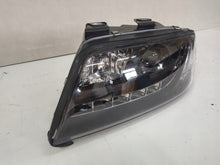 Laden Sie das Bild in den Galerie-Viewer, Frontscheinwerfer Audi A6 C5 SK3482-ADA699 Links Scheinwerfer Headlight