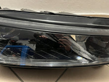 Laden Sie das Bild in den Galerie-Viewer, Frontscheinwerfer Skoda Octavia IV 5E4941016A LED Rechts Scheinwerfer Headlight SCH2066398941ap
