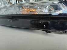 Laden Sie das Bild in den Galerie-Viewer, Frontscheinwerfer Skoda Fabia III 6V1941016D LED Rechts Scheinwerfer Headlight SCH8265730254vh