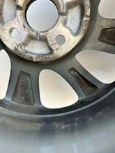 Laden Sie das Bild in den Galerie-Viewer, 1x Alufelge 14 Zoll 52910B9500 Hyundai I10 Rim Wheel