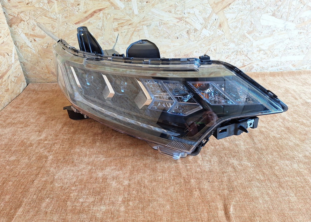Frontscheinwerfer Mitsubishi Outlander III 8301D3-32 LED Rechts Headlight SCH5342670413ew