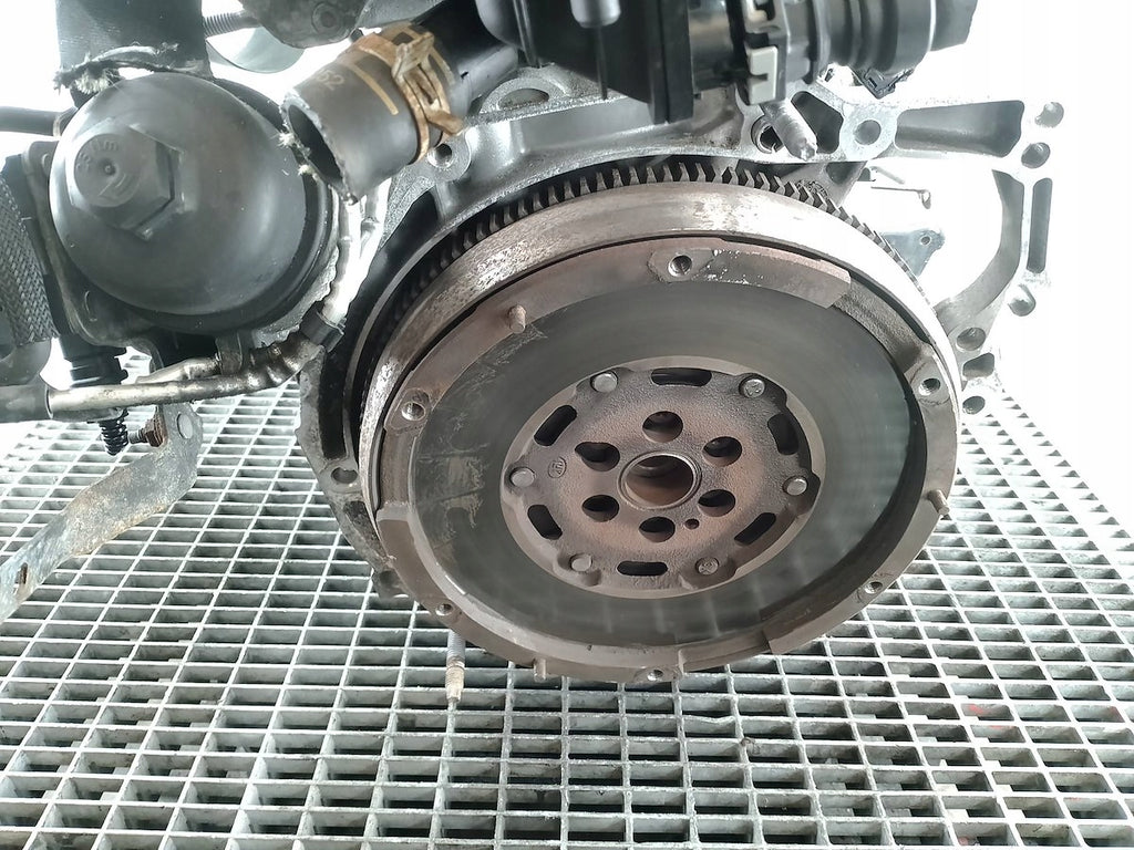 Motor Peugeot 308 II 9H05 1.6 EHDI 2014 Diesel Engine Unkomplett