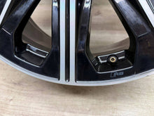 Laden Sie das Bild in den Galerie-Viewer, 1x Alufelge 20 Zoll 9.0" 5x112 89A601025K Audi E-Tron Rim Wheel FEL8352911317gk