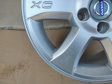 Laden Sie das Bild in den Galerie-Viewer, 1x Alufelge 16 Zoll 7.0&quot; 5x108 50ET 30724024 Volvo Rim Wheel