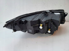 Laden Sie das Bild in den Galerie-Viewer, Frontscheinwerfer Land Rover I Sport Discovery LK72-13W030-CA Links Headlight SCH3873363002yt