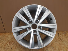 Load image into Gallery viewer, 1x Alufelge 16 Zoll 6.5&quot; 5x112 50ET 5K0601025AE VW Golf Vi Rim Wheel