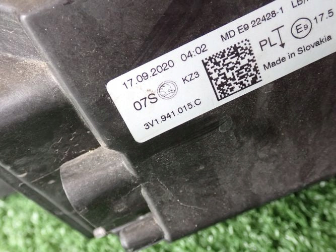 Frontscheinwerfer Skoda Superb III 3V1941015C Links Scheinwerfer Headlight