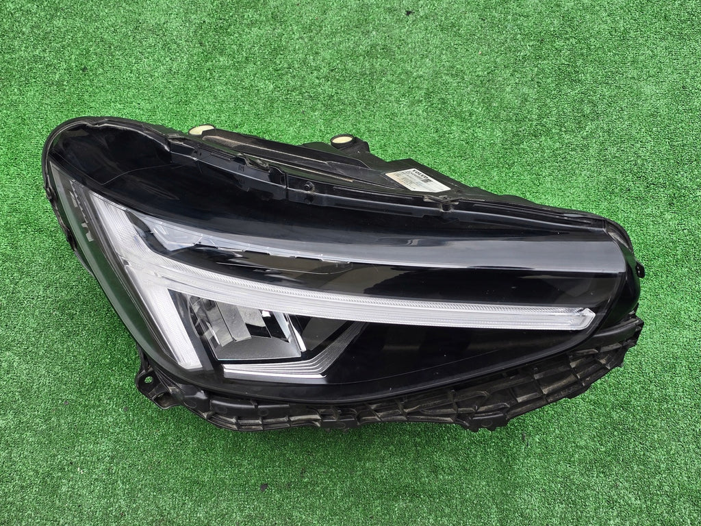 Frontscheinwerfer Volvo Xc40 32404666 LED Rechts Scheinwerfer Headlight SCH9781271361ak