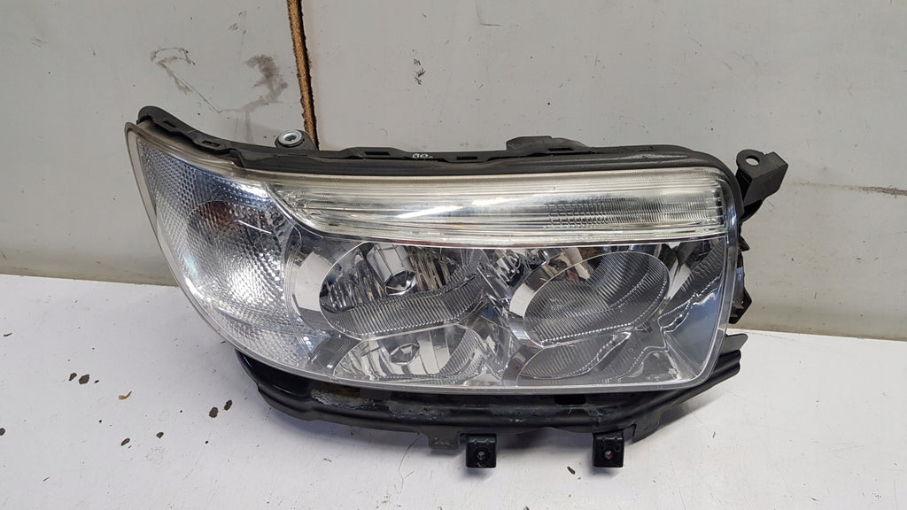 Frontscheinwerfer Audi Forester 4354335KOD 84149000 Rechts Headlight SCH3221295919rf