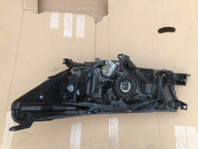 Load image into Gallery viewer, Frontscheinwerfer Toyota Hilux LED Rechts Scheinwerfer Headlight SCH7641181543hs