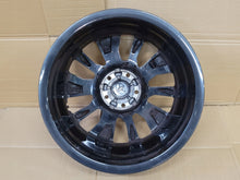 Laden Sie das Bild in den Galerie-Viewer, 1x Alufelge 17 Zoll 7.0&quot; 5x108 46ET 9810098577 Toyota Proace Rim Wheel