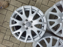 Laden Sie das Bild in den Galerie-Viewer, 1x Alufelge 17 Zoll 7.0" 5x112 47ET Glanz Silber 8J0601025G Audi Rim Wheel FEL5554920119fk