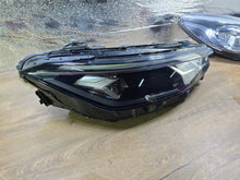Laden Sie das Bild in den Galerie-Viewer, Frontscheinwerfer VW Passat 3J1941006 Rechts Scheinwerfer Headlight SCH3918227051ks